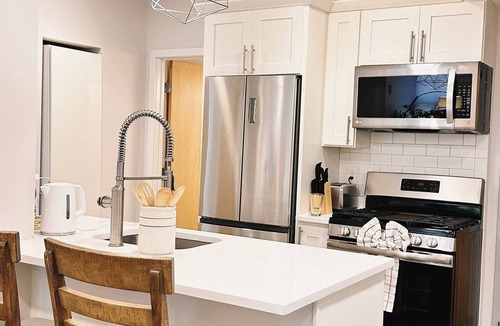 Downtown Apartment | 3BR Downtown Providence Family Home, Walk to Riverwalk