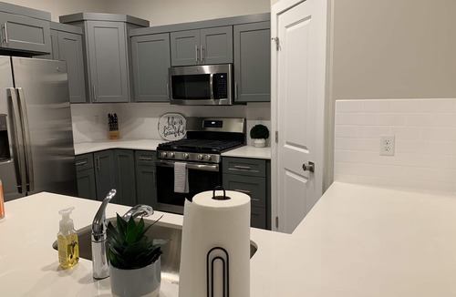 Cedar City House | 3BR Townhome with Master En-Suite, Workspace Ping-Pong, Fast Wi-Fi, Near Parks