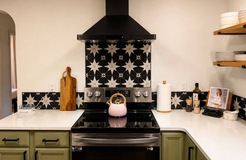 Garden District House | 3BR w/2 King Suites, Walk to Lake & New Hot Tub