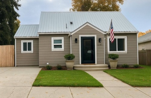 Garden District House | 3BR w/2 King Suites, Walk to Lake & New Hot Tub