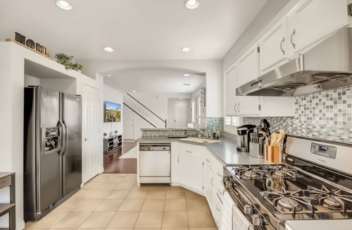 Spring Valley Villa | 3BR w/GameRoom Loft + Pool | 10 Min to Strip!
