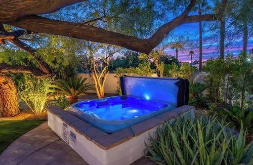 Cactus Acres Villa | 3MillionLuxWaterSlide GetawayPickleBallGolf