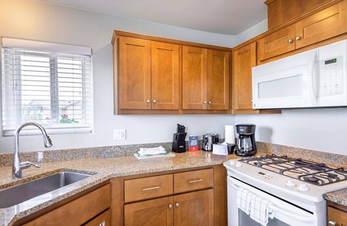 Marina Condo | 3X 2BR Condos w/Pool, Beach Access & Bonfires