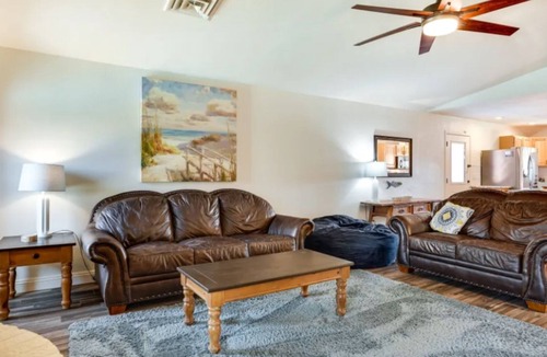 Lake Havasu City House | 4/3 RESORT BACKYARD-Solarheated pool! Home+Casitas Remodeled2Perfection +Garage