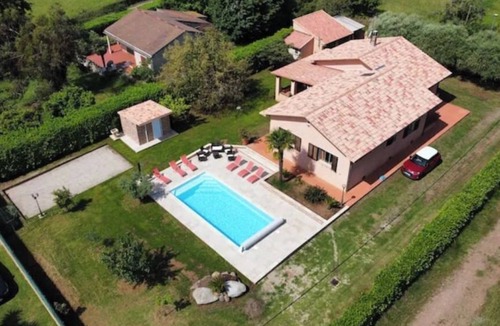 Santa-Lucia-di-Moriani House | 4 Bedroom Private vacation home in Santa-Lucia-di-Moriani
