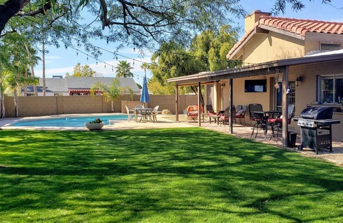 Scottsdale House | 4 Bedroom, 3 bath with Hot Tub, Putting Green, Practice Net 1 mile from WM Open