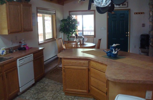Mountain Home Cabin | 4 bedroom cabin 100 yards from river no smoking no pets