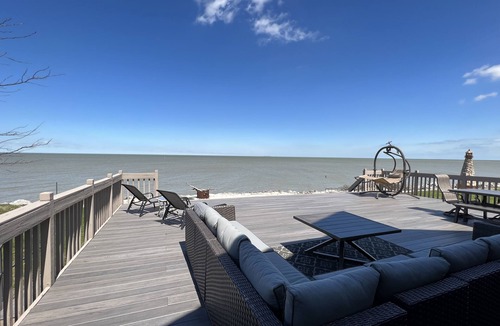 Curtice House | 4 Bedroom Family Friendly Home on Lake Erie