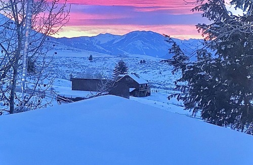 Game Creek House | 4-bedroom house on 5 acres with 360 degree views of the Teton Mountain range