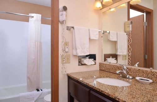 Atlantic Hotel | 4 Comfortable Rooms w/Free Breakfast & Pet-Friendly Amenities just off Hwy 6