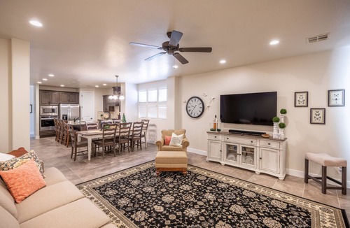 St. George Villa | 4 King Suites - Hot Tub, Fire Pit & Red Rock Views