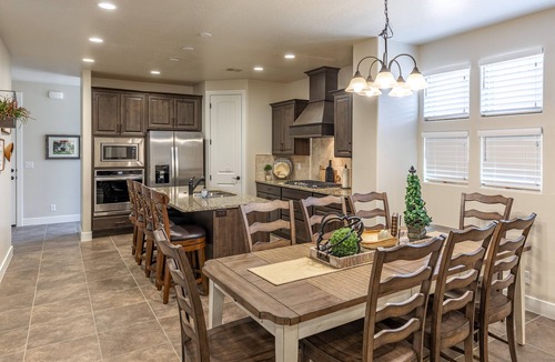 St. George Villa | 4 King Suites - Hot Tub, Fire Pit & Red Rock Views