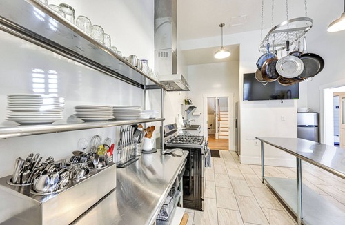 Swiss Manor House | 4 Mi to Downtown Flagstaff: Getaway w/Views