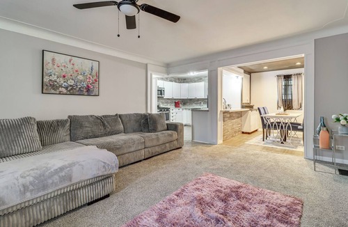 Reynolds Corners House | 4 Mi to UToledo! Cozy Family Home