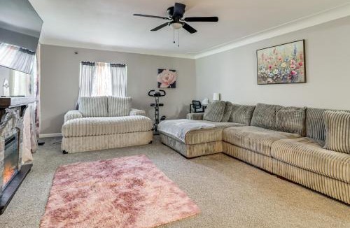 Reynolds Corners House | 4 Mi to UToledo! Cozy Family Home