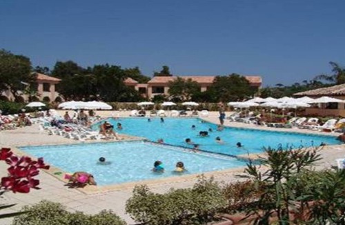 Linguizzetta Apartment | 4 pers apartment in residence with 2 swimming pools 200 meters from the sea