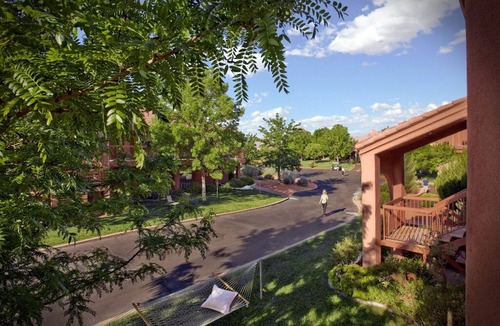 Ivins Villa | 4 Quiet, Relaxing Rooms + Balcony Near Snow Canyon State Park -1.3 miles