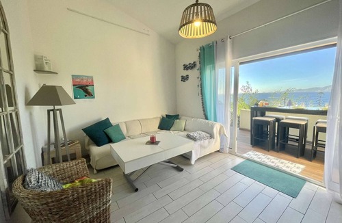 Porticcio House | 4-room holiday home with air conditioning and parking in Porticcio