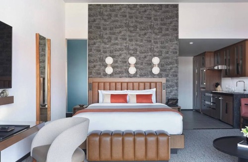 Ivins Hotel | 4 Sleek Rooms in Southern Utah, Explore Nature and Culture - Perfect Escapes