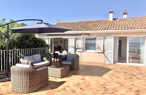 Solenzara Villa | 4-star waterfront villa with exceptional sea views