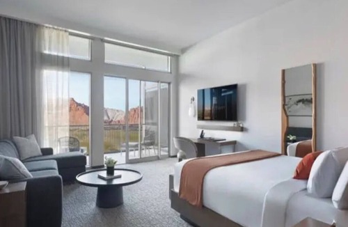 Ivins Hotel | 4 Stylish Desert Rooms w/Pool Access & Near Outdoor Adventures and Dining Spots