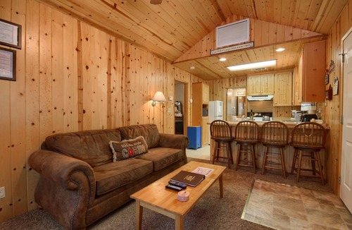 North Wawona Cabin | (43R) Edna's Hearts Desire at The Redwoods In Yosemite