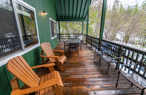 North Wawona Cabin | (44R) Grant's Camp at The Redwoods In Yosemite