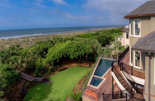 Vanderhorst Plantation House | 46 Surfsong Road by Akers Ellis Rentals