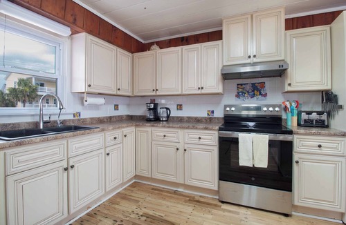 Edisto Island House | 4BR 2BA Oceanfront/Classic Beach Bungalow ~ Barefoot Bungalow
