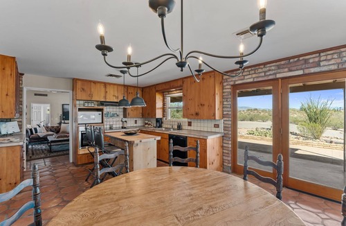 Wickenburg House | 4BR Desert Casita with Western Charm - Near Rancho Rio