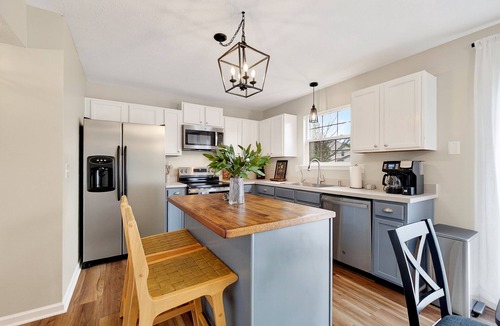 Greenwood House | 4BR Greenwood Home | Fenced Backyard · Near Indy