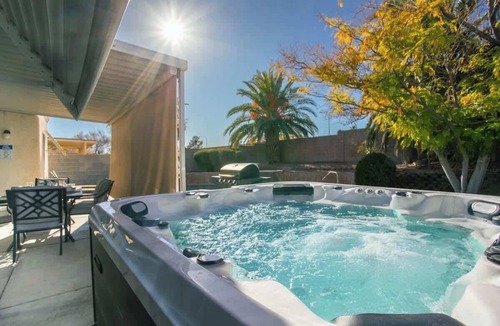 North Las Vegas House | 4BR Pool, Spa & Retro Arcade Polished Vegas Stay