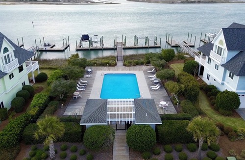 Topsail Beach House | 4BR3BA House at S. Topsail Private Beach, Pool & Dock Access. June 5-11 Discount