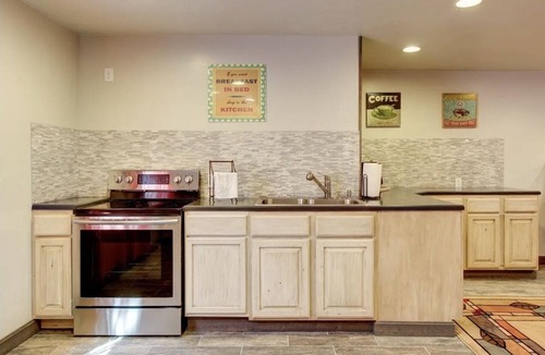 Torrey House | 5 Bedroom Home Near Capitol Reef National Park