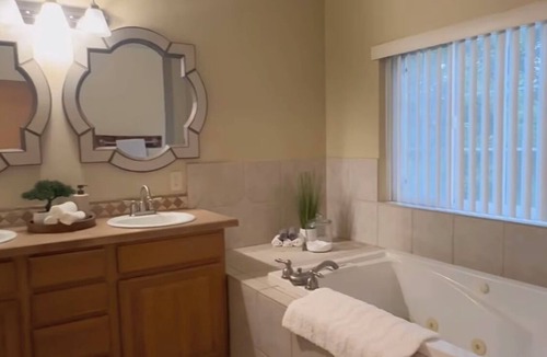 Hagerman House | 5 bedroom house in welcoming Hagerman close to the bike path and the river.