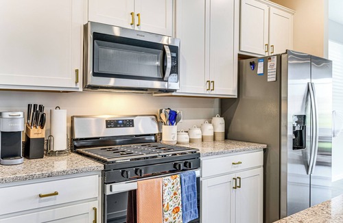 Maxwell House | 5 Mi to Fort Harrison: Home w/Pool Access!