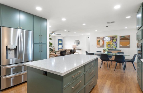 Cox Heights House | 5 min to Old Town, Pool & Spa, 2 King Suites
