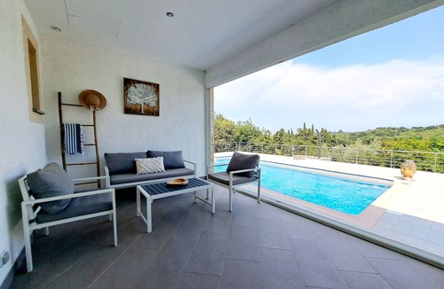 San-Nicolao Villa | ☆5 min walk – 160 m²/5,000 m² lot Private, secluded pool for 2–8 people max
