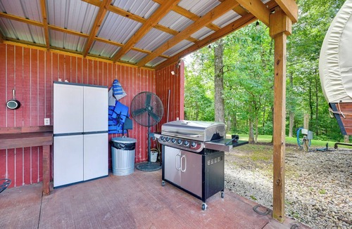 Lindseyville Apartment | 50-Acre 'Pioneers Paradise' 8 Mi to Mammoth Cave!