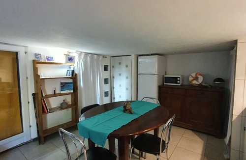 Figari Apartment | 50 m2 basement apartment (ceiling height 1.80 m)