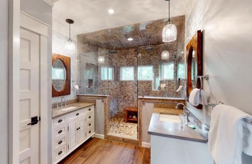 Vanderhorst Plantation House | 51 Burroughs Hall