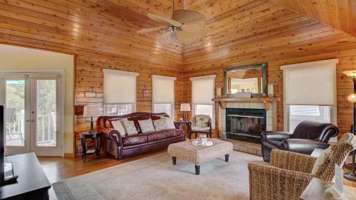 Pelican Bay House | 54 Pelican Bay by AvantStay