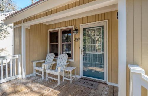 Tarpon Pond House | 545 Tarpon Pond Cottage