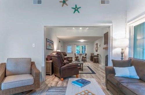Tarpon Pond House | 545 Tarpon Pond Cottage