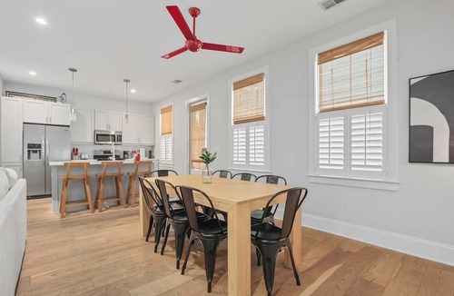 Mount Pleasant House | 58 Shem Dr - MTP