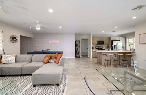 Village Grove House | 5BR Old Town Home w/Heated Pool, Games, & BBQ!