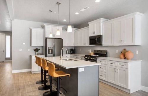 Hurricane Villa | 6 Bed 6 Bath Sleeps 22 w/4 Private Master Suites!