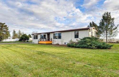 Castleford House | 6 Mi to Balanced Rock Park: Home in Castleford