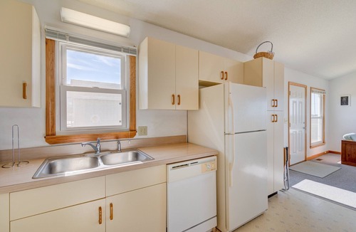 South Nags Head House | 6287- Salt and Light, Ocean Views, Short Stroll to Beach, Perfect for the Family.