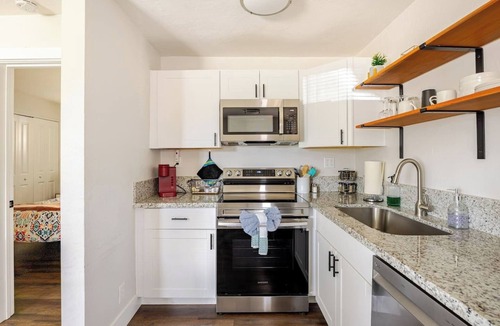 Midtown Apartment | #721 Cozy Midtown Reno Hideaway